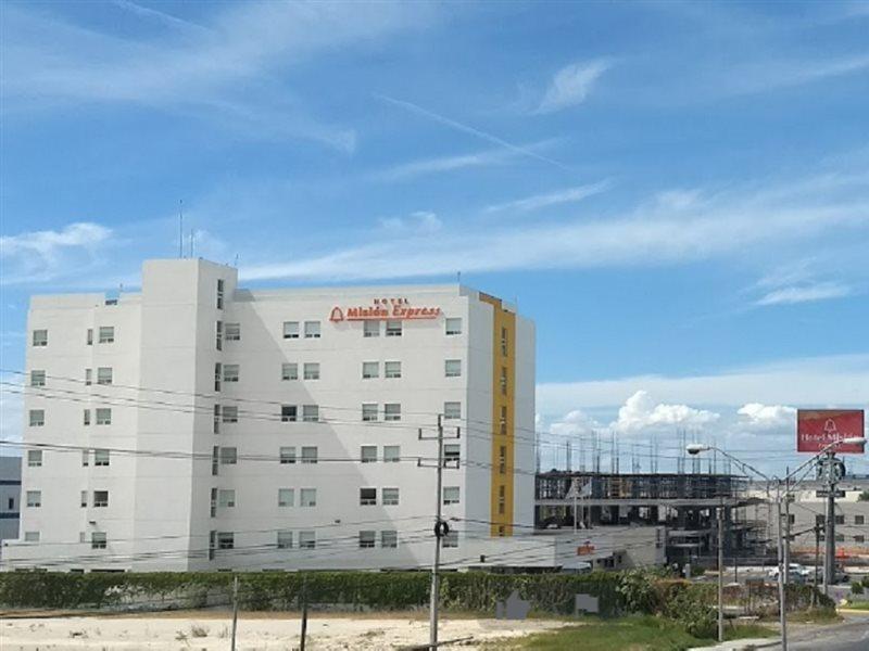 Hotel Mision Express Monterrey Aeropuerto La Fe Apodaca Zewnętrze zdjęcie
