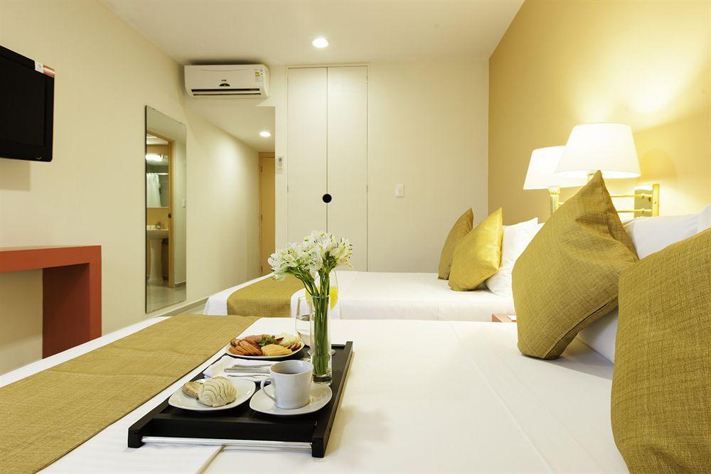 Hotel Mision Express Monterrey Aeropuerto La Fe Apodaca Zewnętrze zdjęcie
