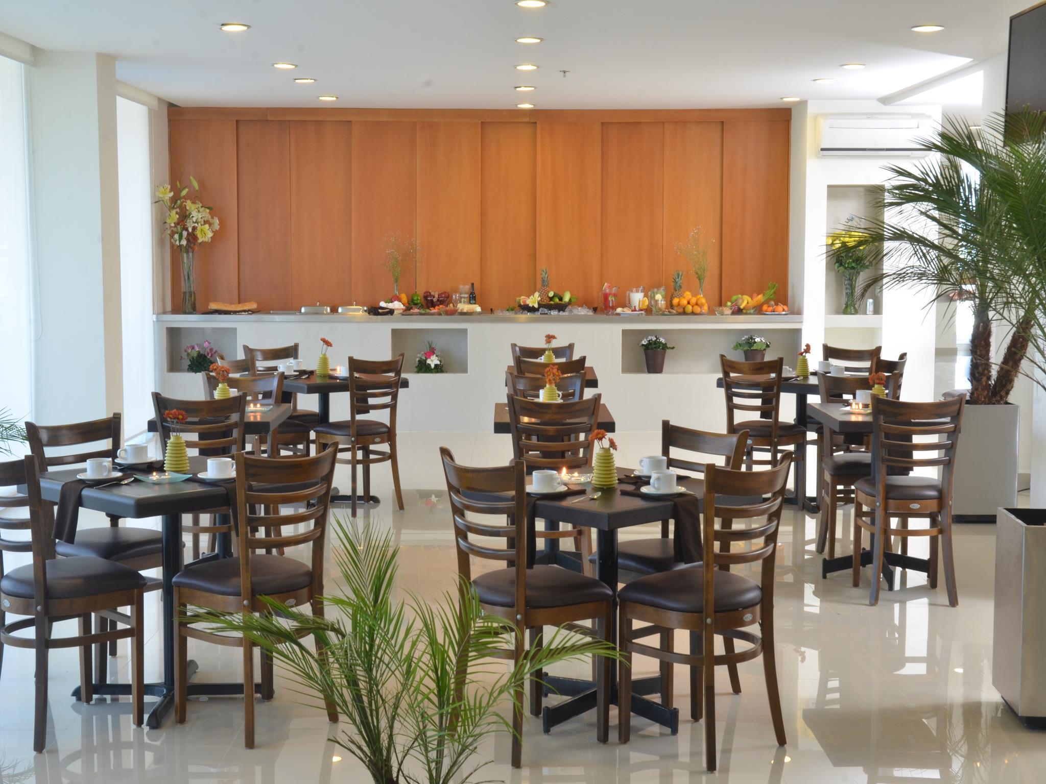 Hotel Mision Express Monterrey Aeropuerto La Fe Apodaca Zewnętrze zdjęcie