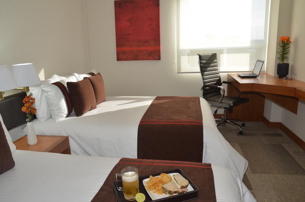 Hotel Mision Express Monterrey Aeropuerto La Fe Apodaca Zewnętrze zdjęcie