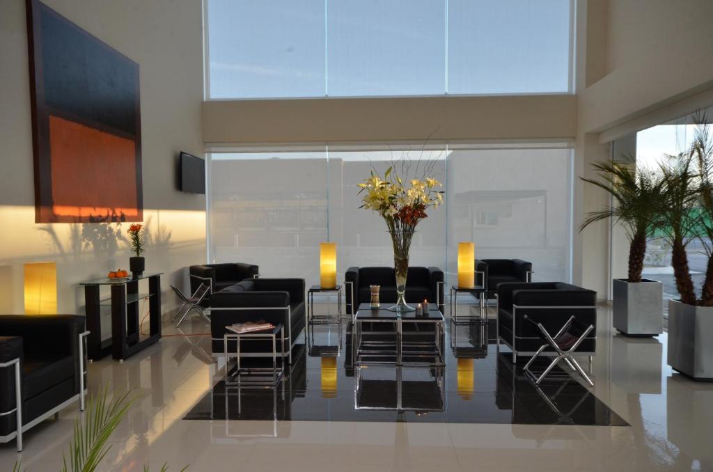 Hotel Mision Express Monterrey Aeropuerto La Fe Apodaca Zewnętrze zdjęcie
