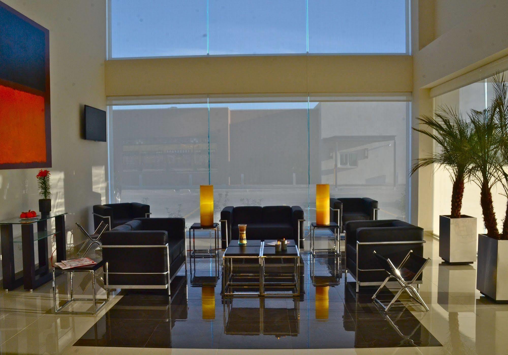 Hotel Mision Express Monterrey Aeropuerto La Fe Apodaca Zewnętrze zdjęcie